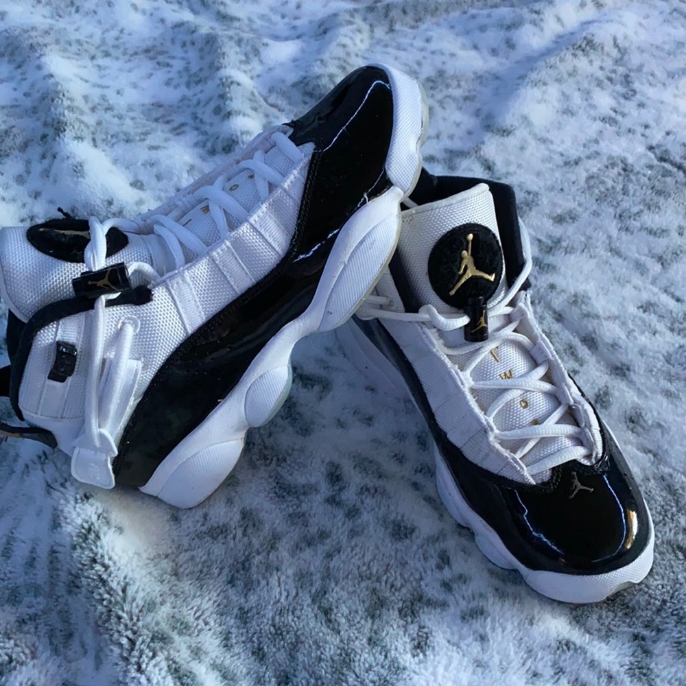Air Jordans 6 rings